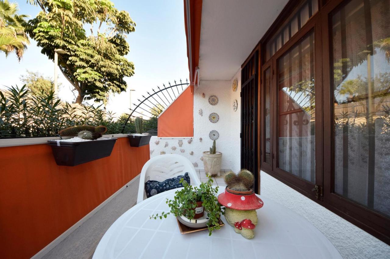 Americas House Seafront Apartment